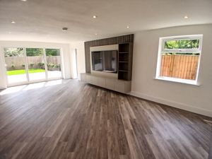 Photo 9- click for photo gallery